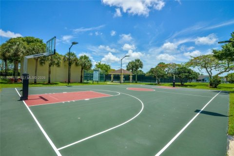 House in Boca Raton, Florida 3 bedrooms, 105.17 sq.m. № 1997402 - photo 14