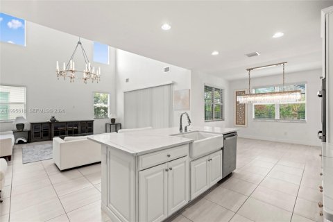 House in Stuart, Florida 4 bedrooms, 271.09 sq.m. № 2064527 - photo 8