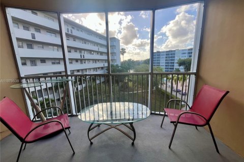 Купить кондоминиум в Майами, Флорида 2 спальни, 96.25м2, № 2050395 - фото 19