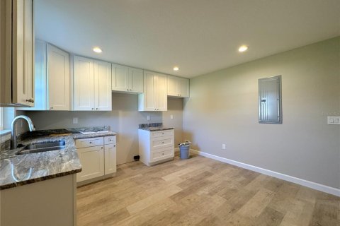 Appartement à louer à Floral City, Floride: 2 chambres, 86.4 m2 № 2358132 - photo 16