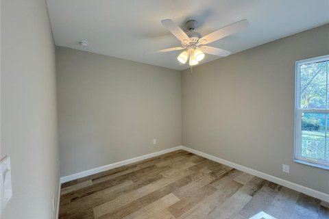 Appartement à louer à Floral City, Floride: 2 chambres, 86.4 m2 № 2358132 - photo 5