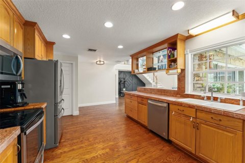 House in Apopka, Florida 5 bedrooms, 317.17 sq.m. № 1666868 - photo 22