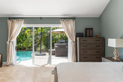 House in Apopka, Florida 5 bedrooms, 317.17 sq.m. № 1666868 - photo 12
