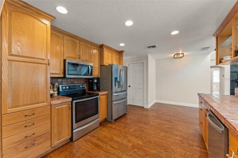 House in Apopka, Florida 5 bedrooms, 317.17 sq.m. № 1666868 - photo 23