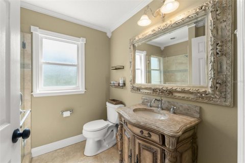House in Apopka, Florida 5 bedrooms, 317.17 sq.m. № 1666868 - photo 28