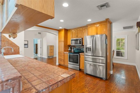 House in Apopka, Florida 5 bedrooms, 317.17 sq.m. № 1666868 - photo 21