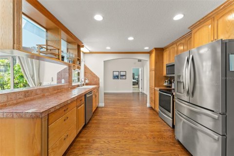 House in Apopka, Florida 5 bedrooms, 317.17 sq.m. № 1666868 - photo 20