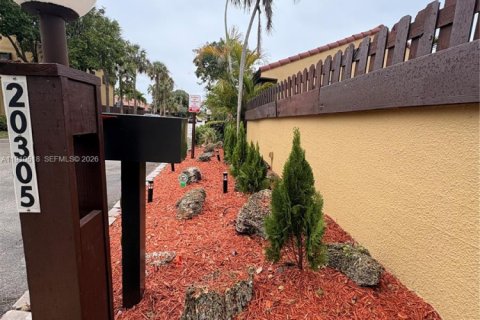 Villa ou maison à vendre à Miami, Floride: 2 chambres, 159.61 m2 № 1966124 - photo 12