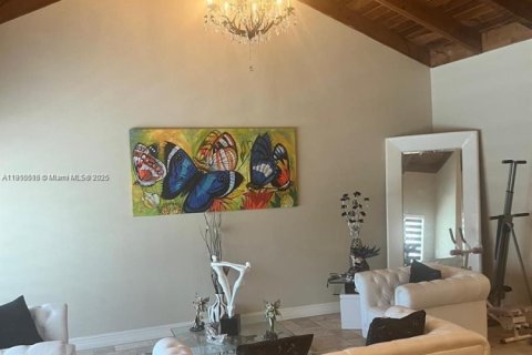 Купить виллу или дом в Майами, Флорида 2 спальни, 159.61м2, № 1966124 - фото 5