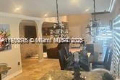 Купить виллу или дом в Майами, Флорида 2 спальни, 159.61м2, № 1966124 - фото 7
