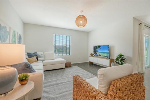 House in Parrish, Florida 4 bedrooms, 168.8 sq.m. № 2231917 - photo 5