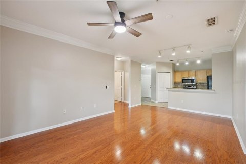 Copropriété à vendre à Tampa, Floride: 2 chambres, 105.07 m2 № 1908971 - photo 11