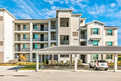 Condo in Venice, Florida, 2 bedrooms in WELLEN PARK  № 1411412 - photo 1