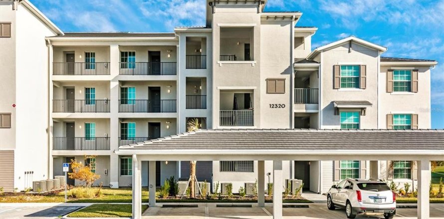 Condo in Venice, Florida, 2 bedrooms in WELLEN PARK № 1411412