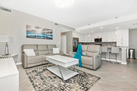 Condo in Venice, Florida, 2 bedrooms in WELLEN PARK  № 1411412 - photo 7