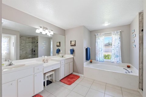 Casa en venta en Bradenton, Florida, 3 dormitorios, 167.04 m2 № 2111760 - foto 21