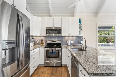 Copropriété à vendre à Boca Grande, Floride: 3 chambres, 133.78 m2 № 2419372 - photo 7