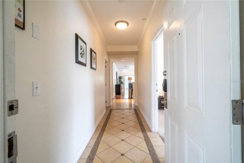 Condo in Four Corners, Florida, 3 bedrooms № 2196780 - photo 11