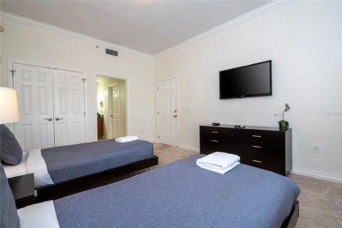 Condo in Four Corners, Florida, 3 bedrooms № 2196780 - photo 30