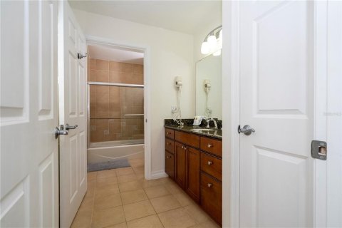 Condo in Four Corners, Florida, 3 bedrooms № 2196780 - photo 21