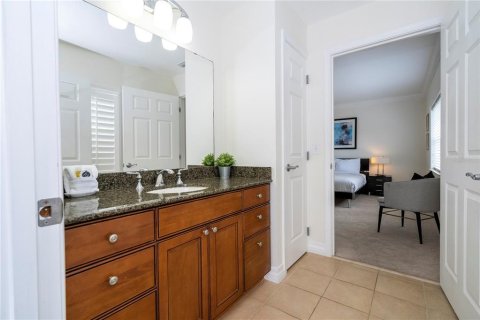 Condo in Four Corners, Florida, 3 bedrooms № 2196780 - photo 24