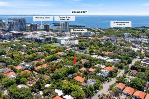 Купить таунхаус в Майами, Флорида 3 спальни, 160.72м2, № 2057227 - фото 27