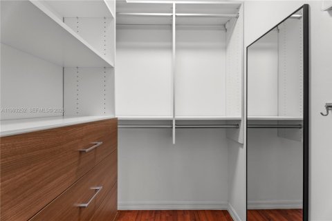 Купить таунхаус в Майами, Флорида 3 спальни, 160.72м2, № 2057227 - фото 23