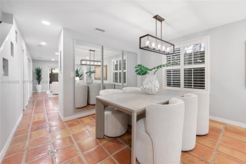 Купить таунхаус в Майами, Флорида 3 спальни, 160.72м2, № 2057227 - фото 7