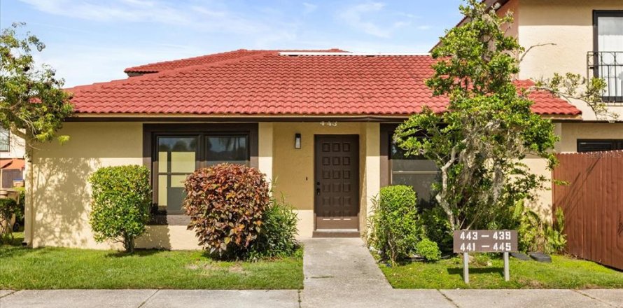 Townhouse in Kissimmee, Florida 2 bedrooms, 96.43 sq.m. № 1821142