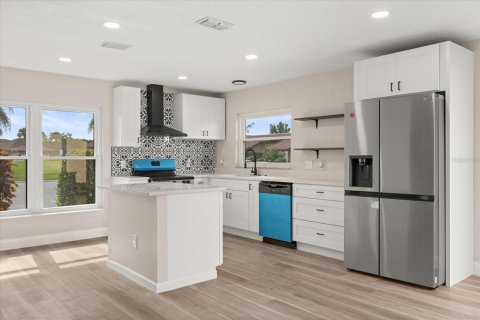 Townhouse in Kissimmee, Florida 2 bedrooms, 96.43 sq.m. № 1821142 - photo 6