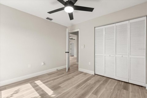 Townhouse in Kissimmee, Florida 2 bedrooms, 96.43 sq.m. № 1821142 - photo 12