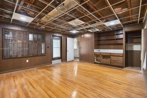 Villa ou maison à vendre à Miami, Floride: 2 chambres, 192.03 m2 № 2063080 - photo 26