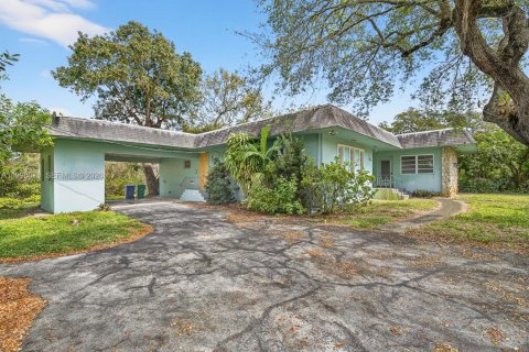 Villa ou maison à vendre à Miami, Floride: 2 chambres, 192.03 m2 № 2063080 - photo 7