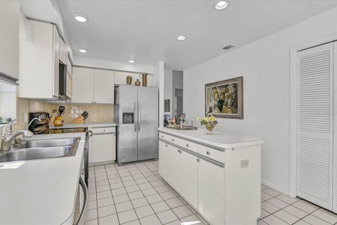 House in Bradenton, Florida 3 bedrooms, 150.87 sq.m. № 2116362 - photo 8