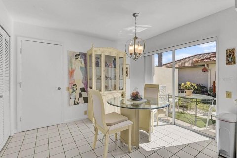 House in Bradenton, Florida 3 bedrooms, 150.87 sq.m. № 2116362 - photo 10