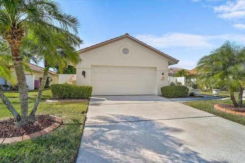 House in Bradenton, Florida 3 bedrooms, 150.87 sq.m. № 2116362 - photo 2