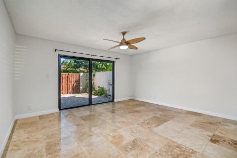 Adosado en alquiler en Oakland Park, Florida, 2 dormitorios, 90.86 m2 № 2078109 - foto 5