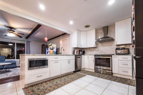Casa en venta en Largo, Florida, 4 dormitorios, 167.97 m2 № 2224545 - foto 8