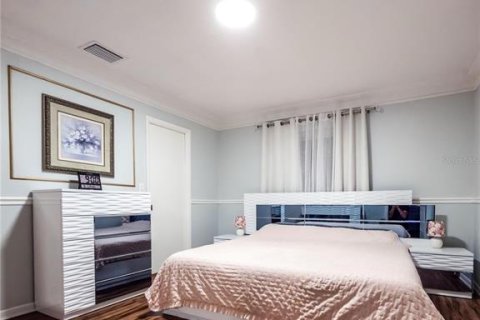 Casa en venta en Largo, Florida, 4 dormitorios, 167.97 m2 № 2224545 - foto 17