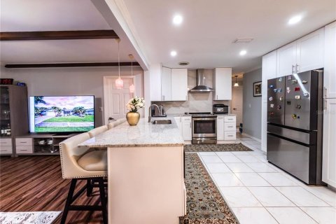Casa en venta en Largo, Florida, 4 dormitorios, 167.97 m2 № 2224545 - foto 7