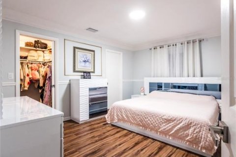 Casa en venta en Largo, Florida, 4 dormitorios, 167.97 m2 № 2224545 - foto 18