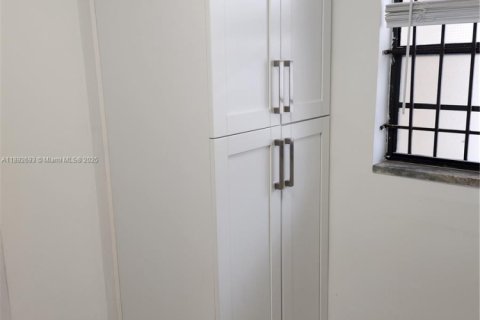 Copropriété à louer à Miami Beach, Floride: 1 chambre, 63.55 m2 № 1946409 - photo 10