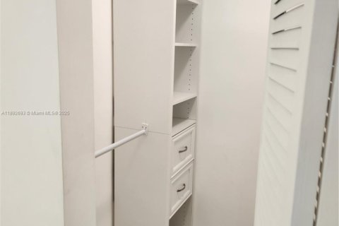 Copropriété à louer à Miami Beach, Floride: 1 chambre, 63.55 m2 № 1946409 - photo 22