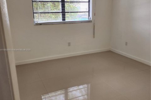 Copropriété à louer à Miami Beach, Floride: 1 chambre, 63.55 m2 № 1946409 - photo 18
