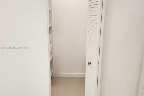Copropriété à louer à Miami Beach, Floride: 1 chambre, 63.55 m2 № 1946409 - photo 20