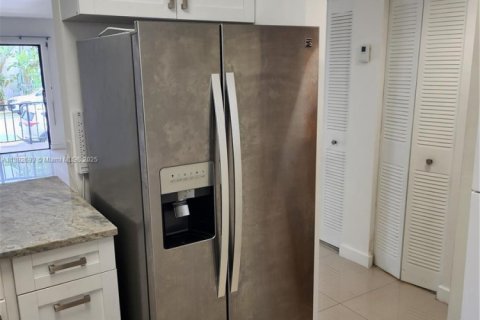 Copropriété à louer à Miami Beach, Floride: 1 chambre, 63.55 m2 № 1946409 - photo 11