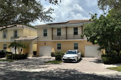 Townhouse in Palm Beach Gardens, Florida 3 bedrooms, 145.86 sq.m. № 1892690 - photo 18