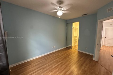 Townhouse in Palm Beach Gardens, Florida 3 bedrooms, 145.86 sq.m. № 1892690 - photo 6