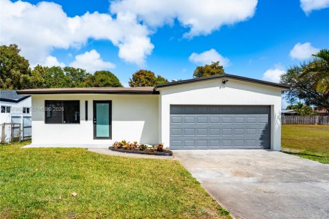 Villa ou maison à West Park, Floride 4 chambres, 175.03 m2 № 2049519