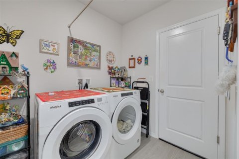 Villa ou maison à vendre à Zephyrhills, Floride: 3 chambres, 139.91 m2 № 1917952 - photo 24